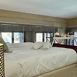 Vendramin Canal View Apartment *