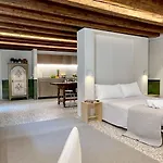 Vendramin Canal View Apartment *