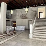 Vendramin Canal View Apartment Venice