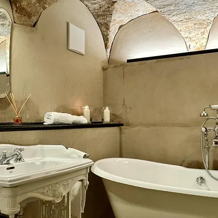 Vendramin Canal View Apartment