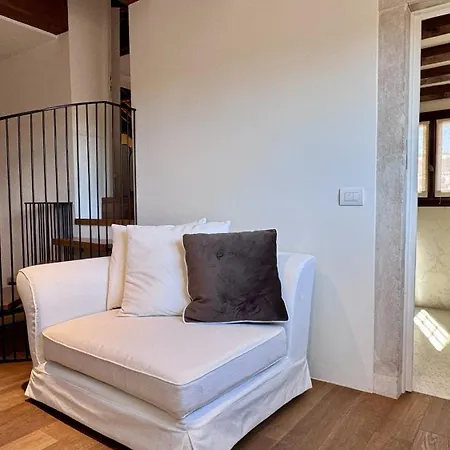 Vendramin Canal View Daire *