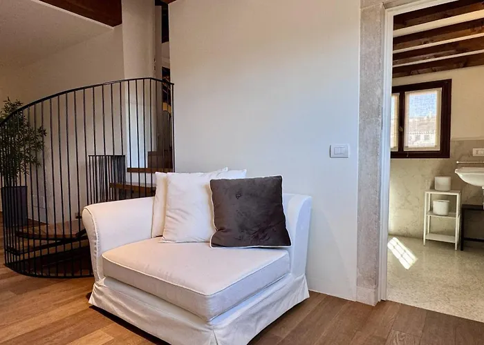 Vendramin Canal View דירה *